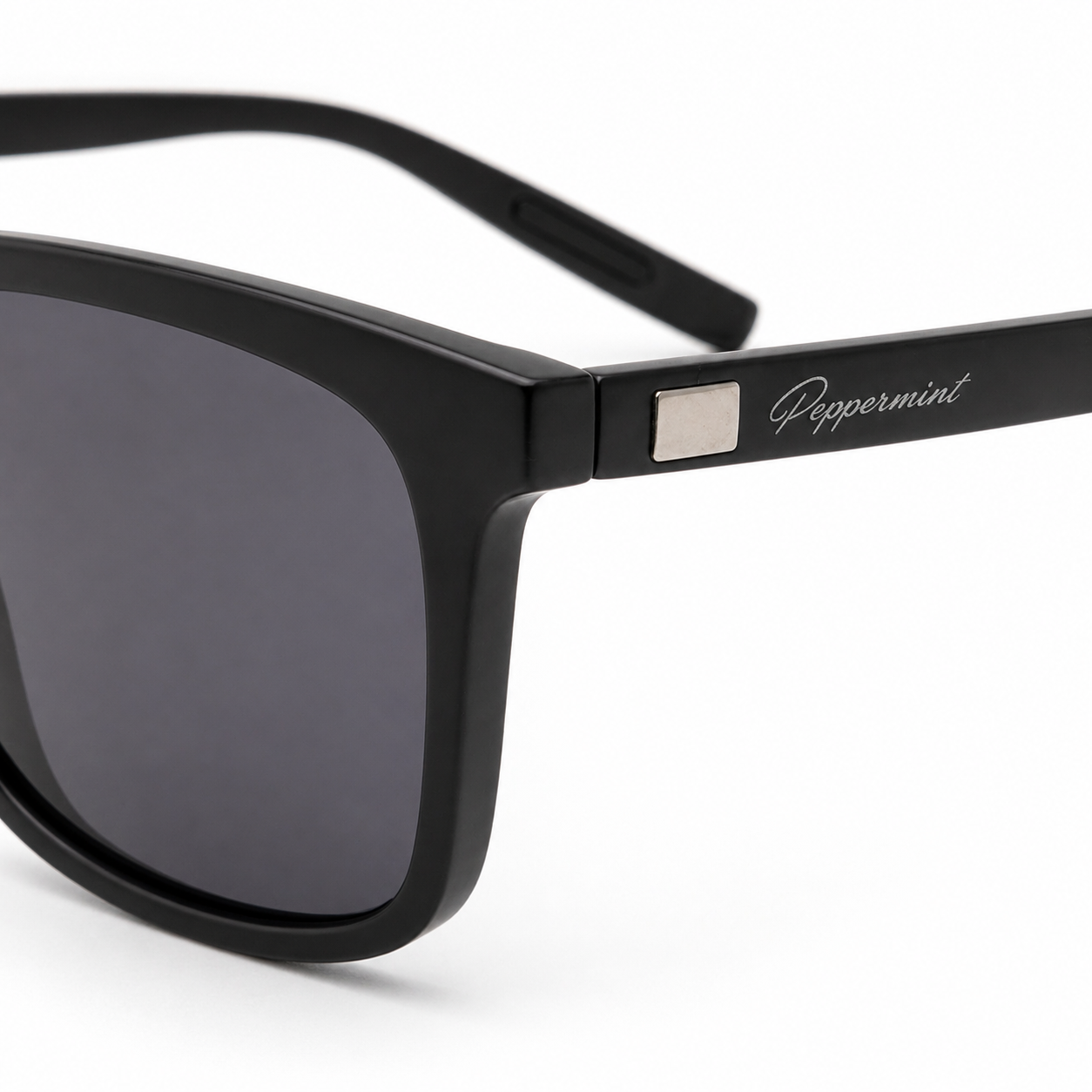 Lentes de Sol UV400 Rectangular Negro Varilla Metálica Hombre Peppermint